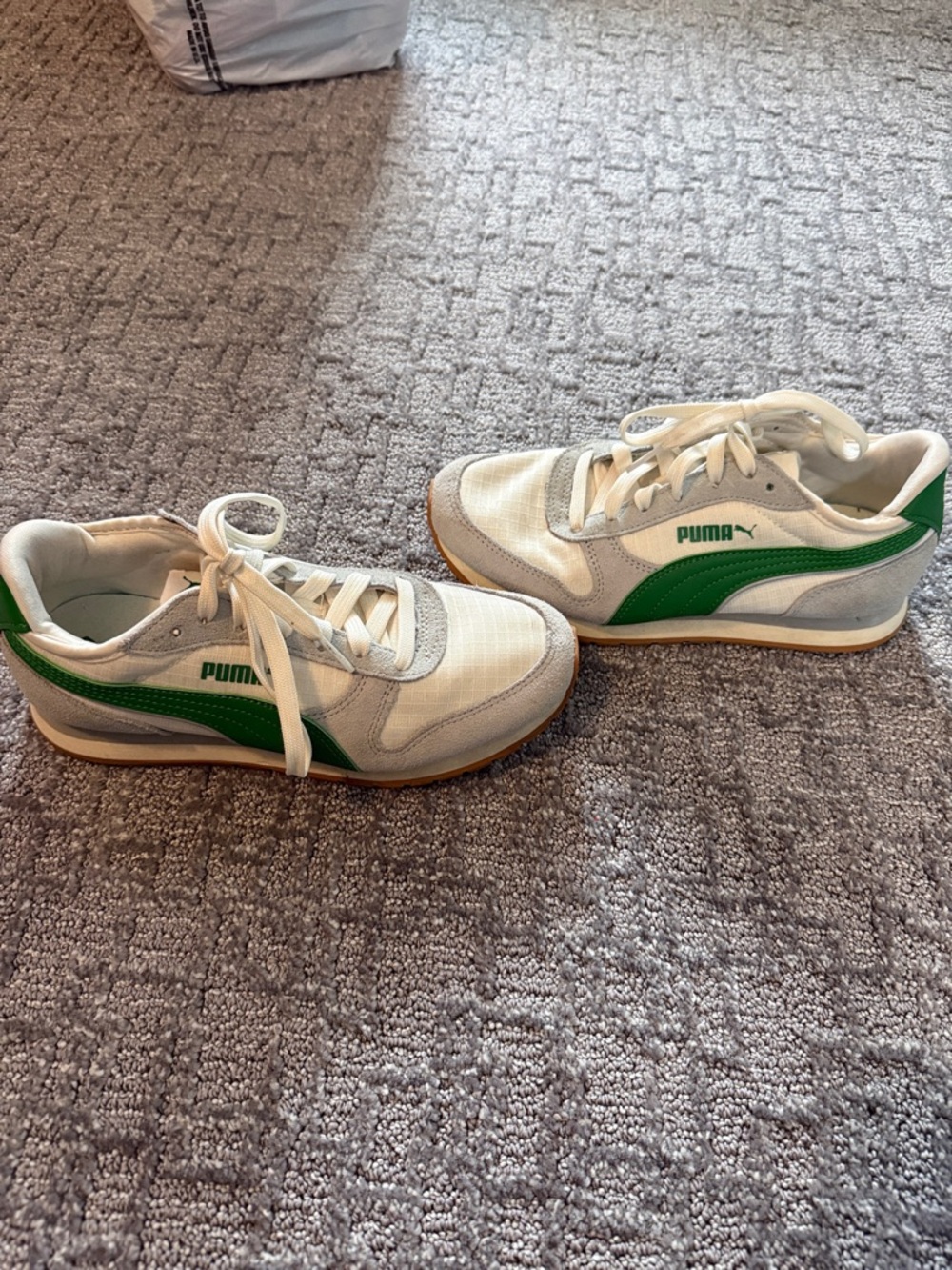 Girls Puma White and Green Retro Runner Sneakers